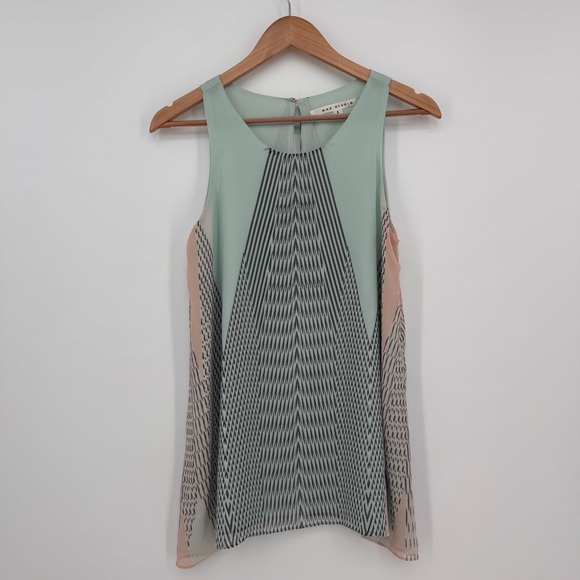 Max Studio Tops - Max Studio Sleeveless Lined Geometric Print Top Size Small Green Peach